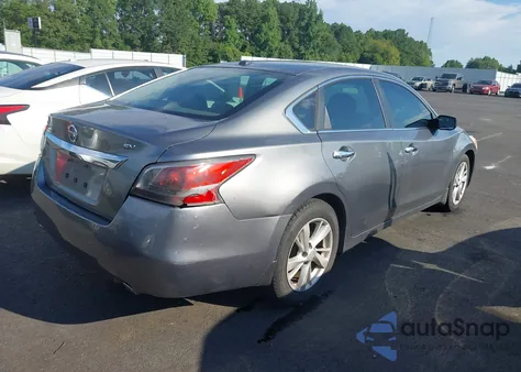 2015 Nissan Altima 2.5 Sv z USA, uszkodzony, nr VIN 1N4AL3AP4FC571058